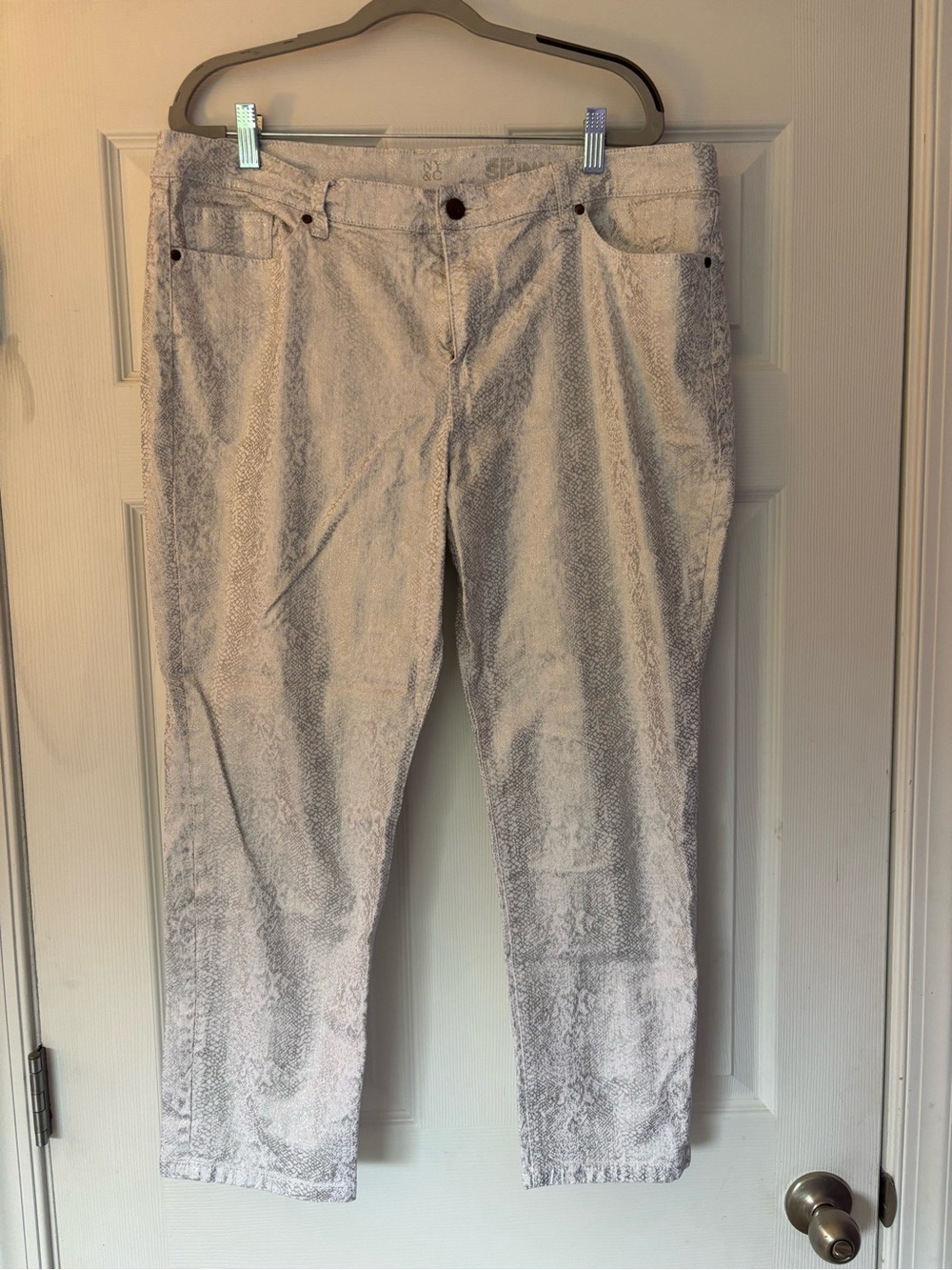 Straight Leg Women's Jeans in white with Subtle Silver Pattern